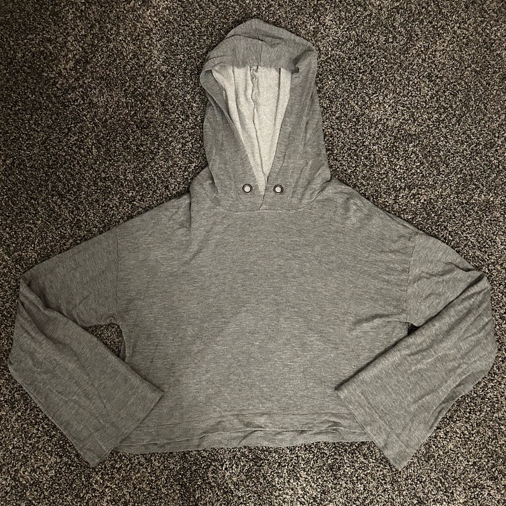 Cloth & Stone Women’s Cropped Hoodie